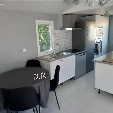 Holiday home Mobile De Charme 2 A 4 Personnes *